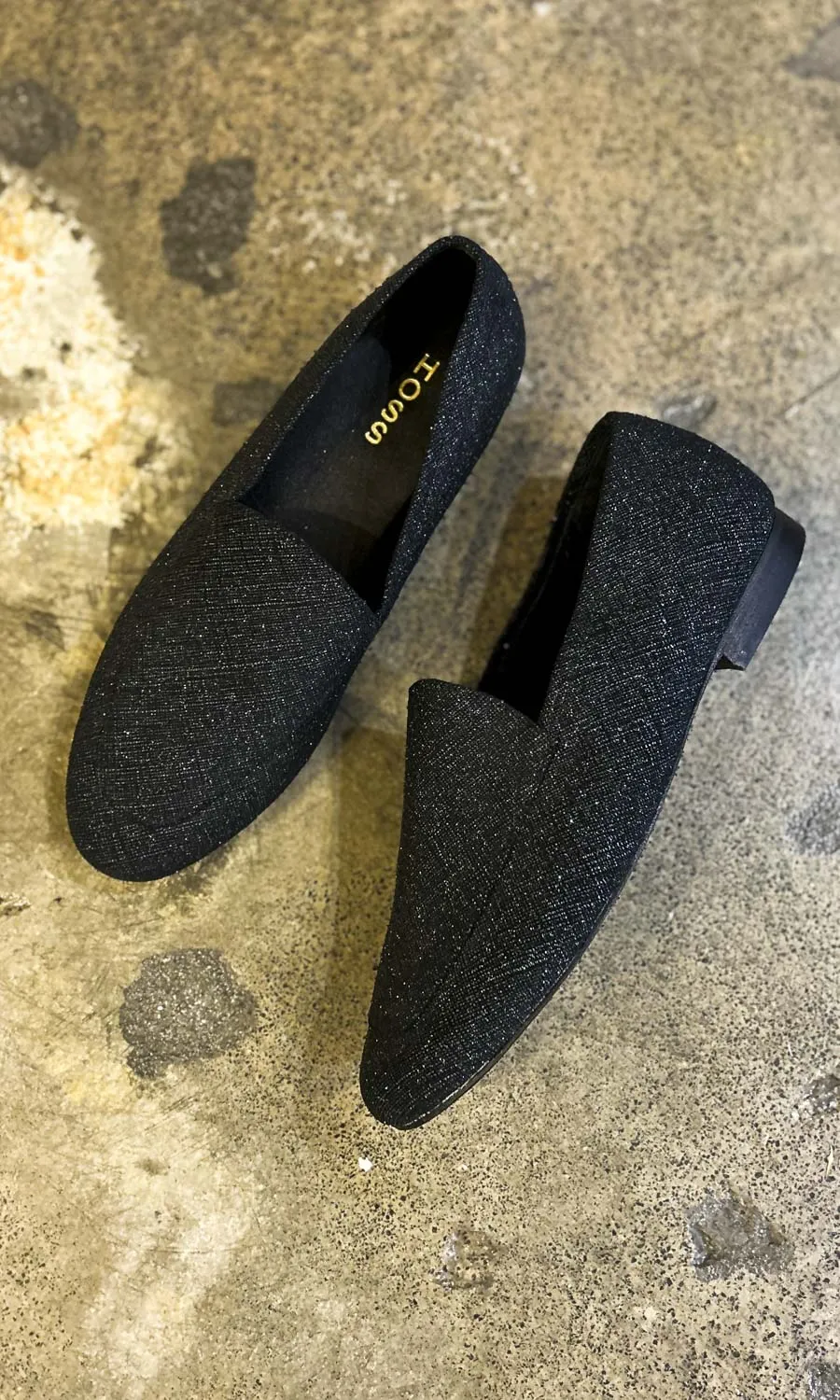 hoss Black Leather Textured Loafer