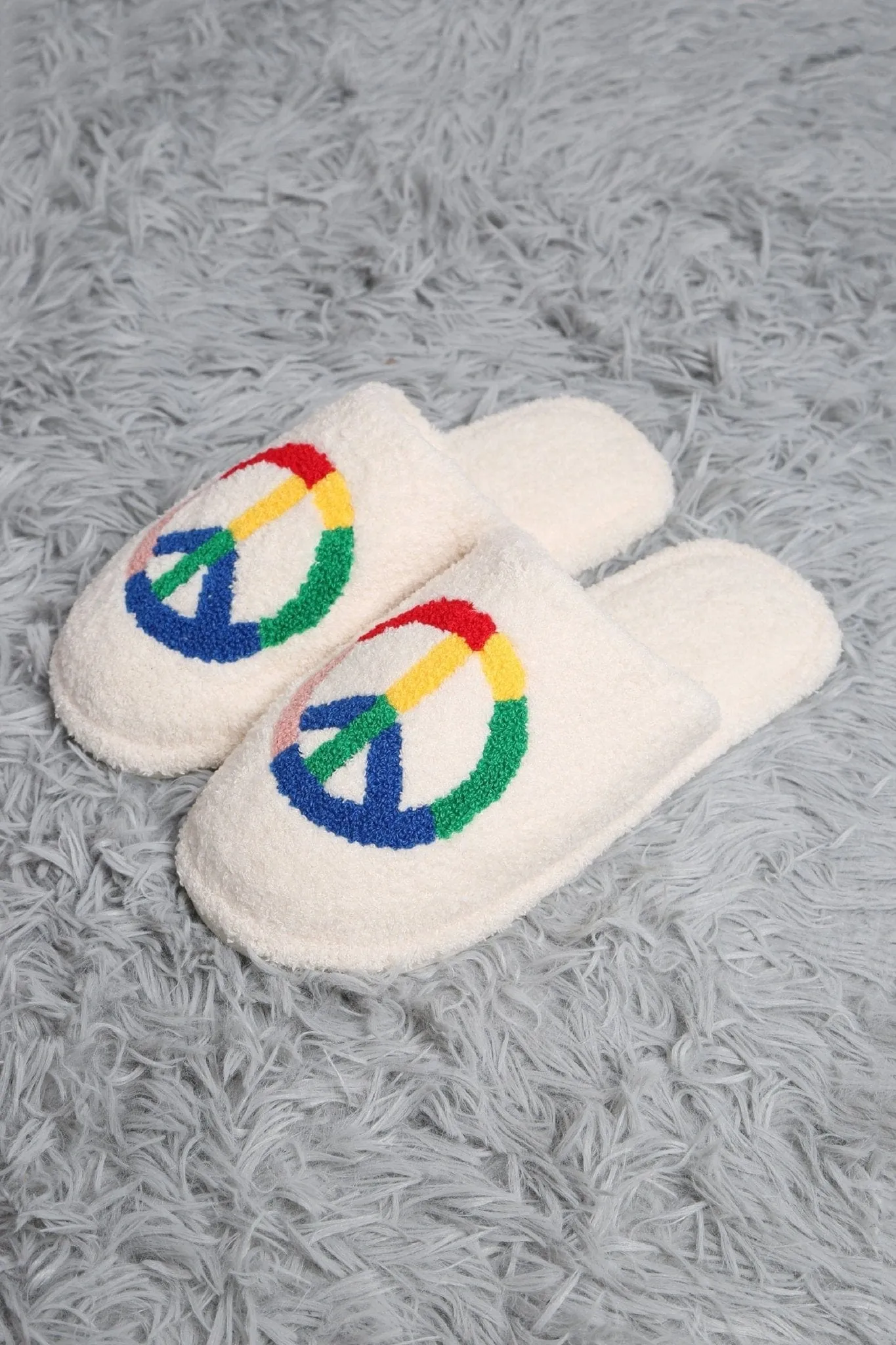 JCL4204-08 Super Lux Rainbow Peace Sign Slippers